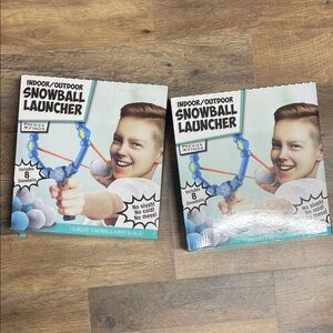 Indoor/Outdoor Snowball Launcher Toy - Blue and White